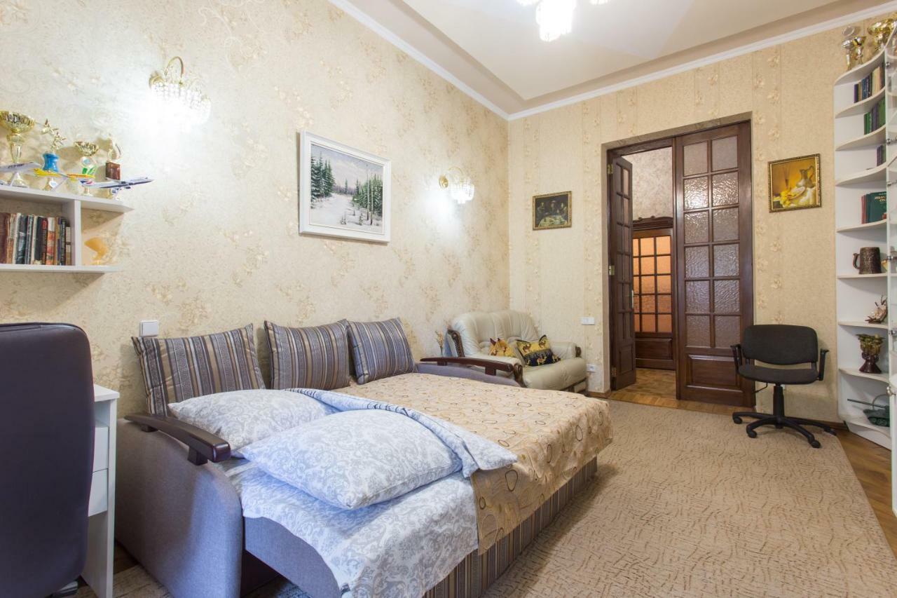 Apartment In The Center Of خاركيف المظهر الخارجي الصورة